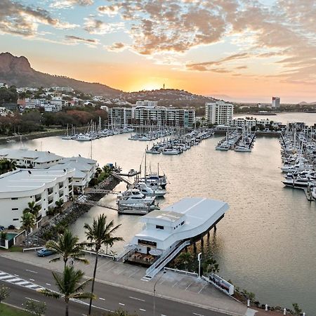 The Pier Pods On The Water- 50M From Townsville Bus Terminal And Ferry Terminal- Passport Id Requried Exteriér fotografie