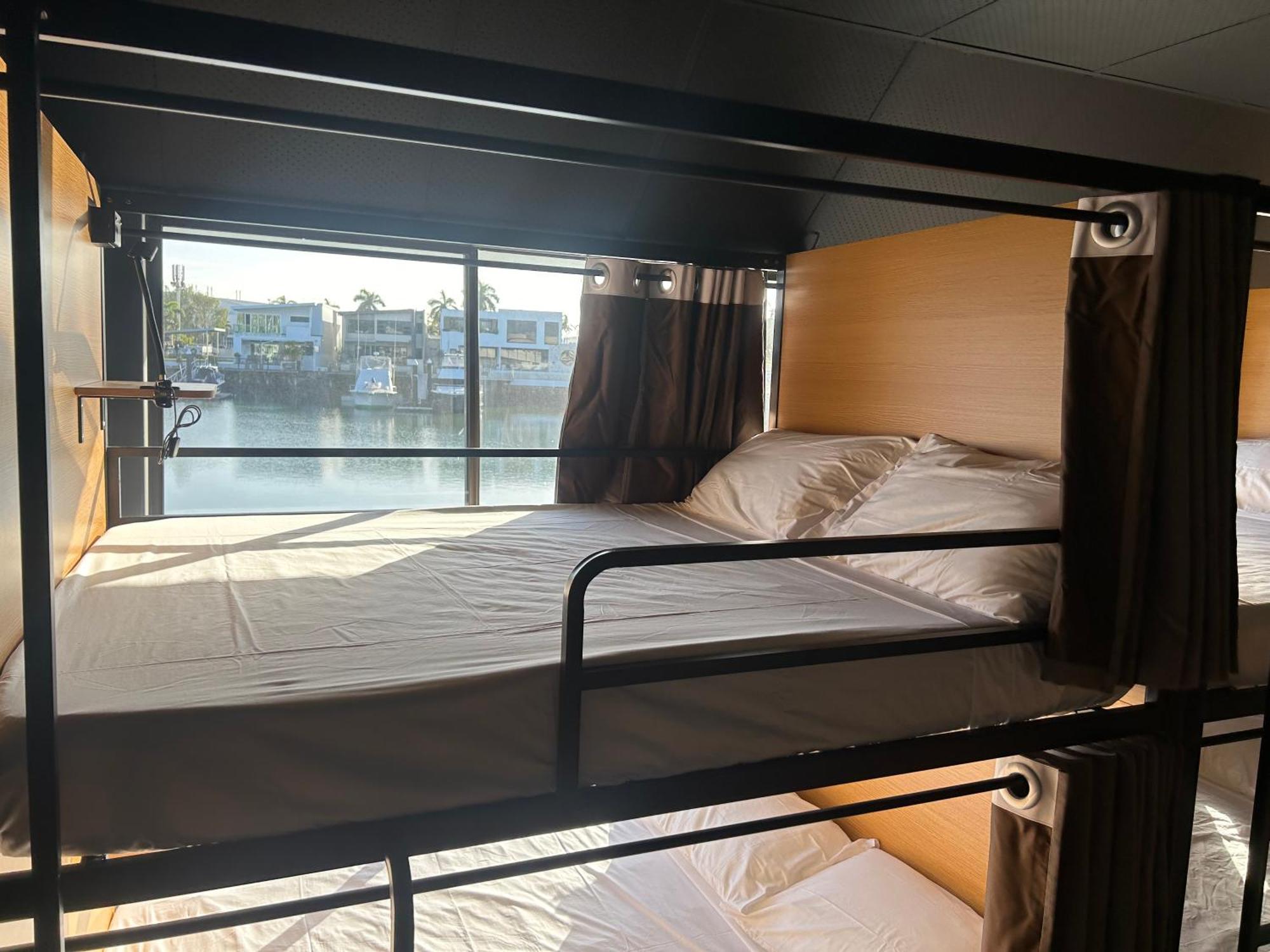 The Pier Pods On The Water- 50M From Townsville Bus Terminal And Ferry Terminal- Passport Id Requried Exteriér fotografie