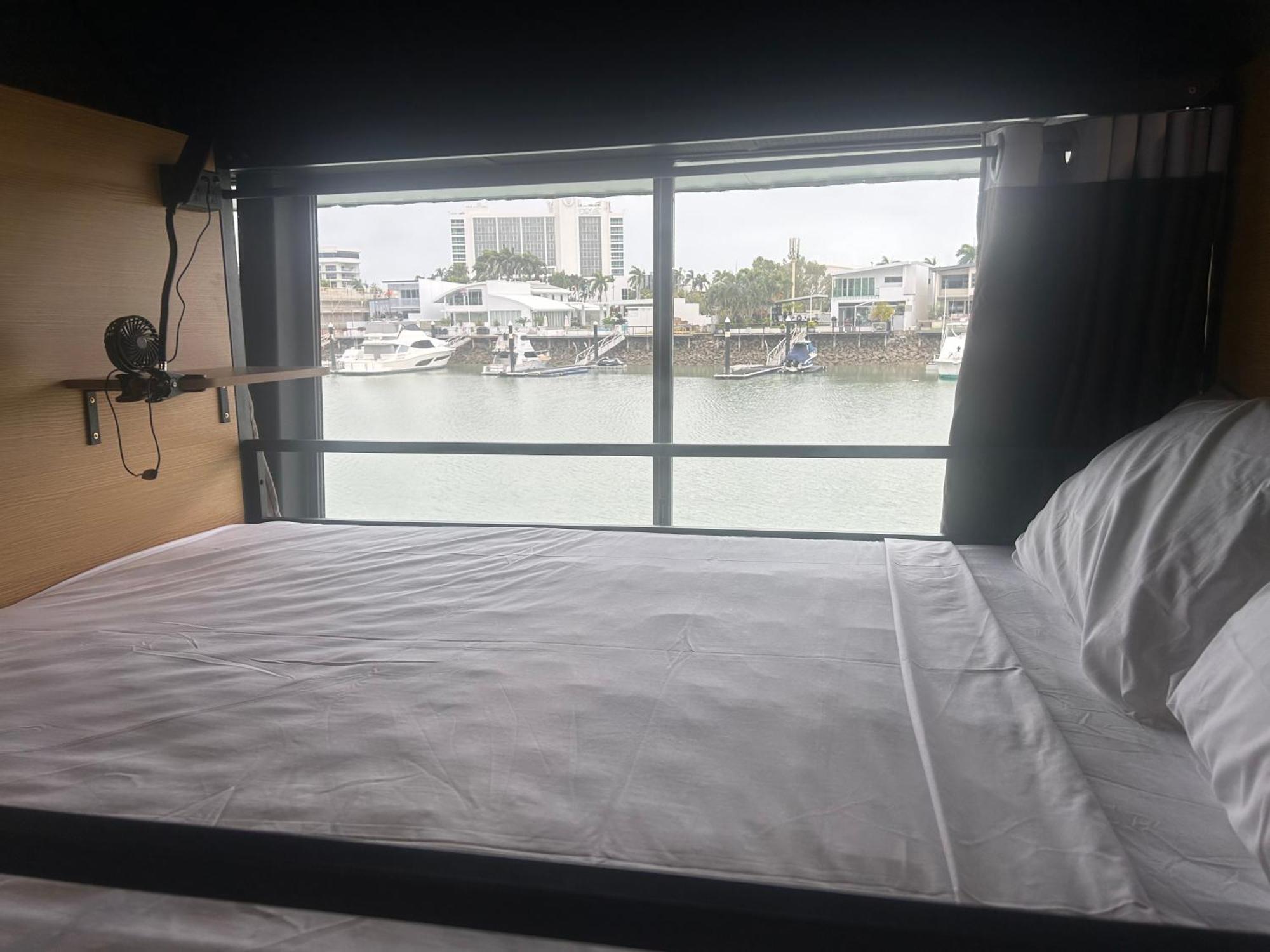 The Pier Pods On The Water- 50M From Townsville Bus Terminal And Ferry Terminal- Passport Id Requried Exteriér fotografie