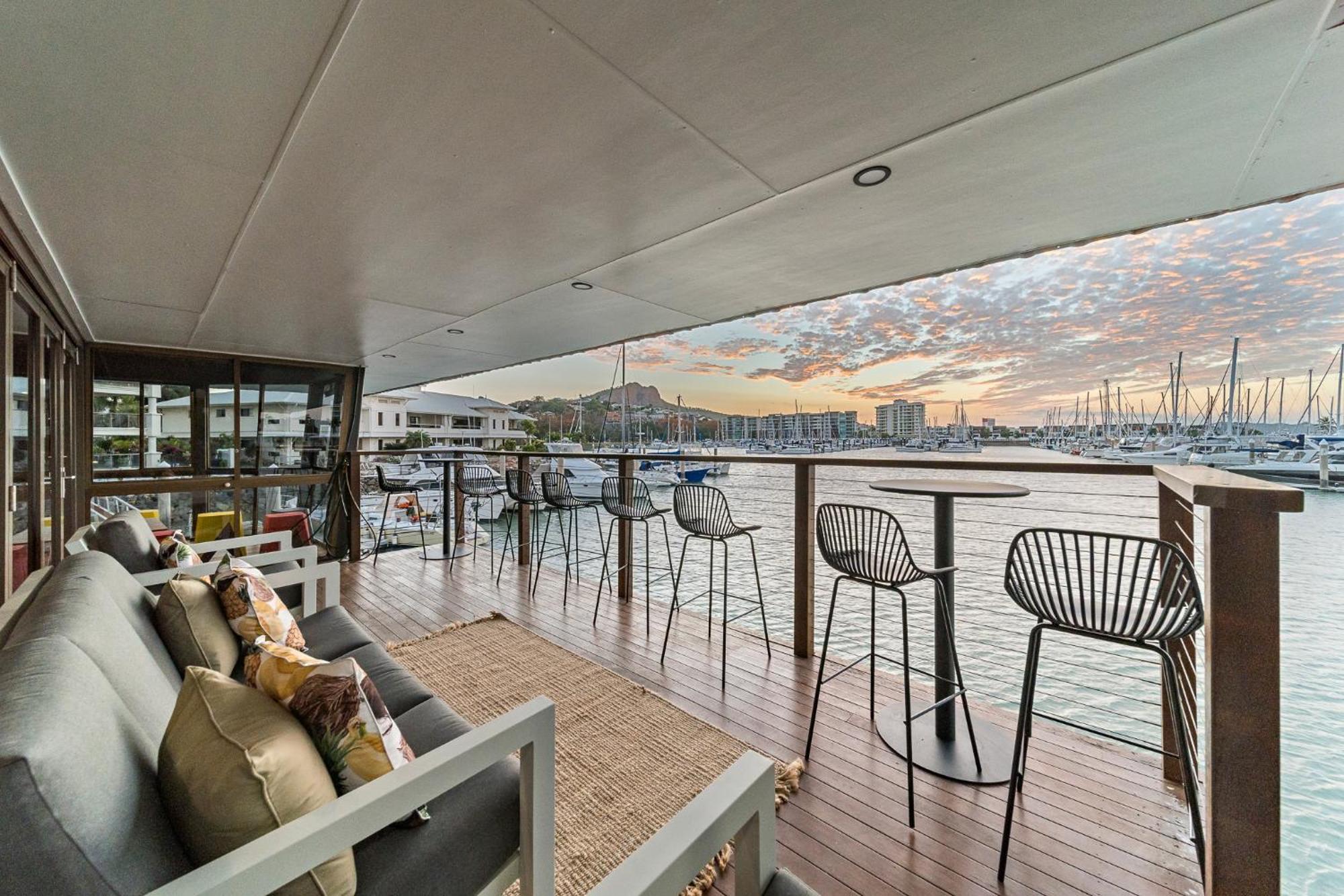 The Pier Pods On The Water- 50M From Townsville Bus Terminal And Ferry Terminal- Passport Id Requried Exteriér fotografie