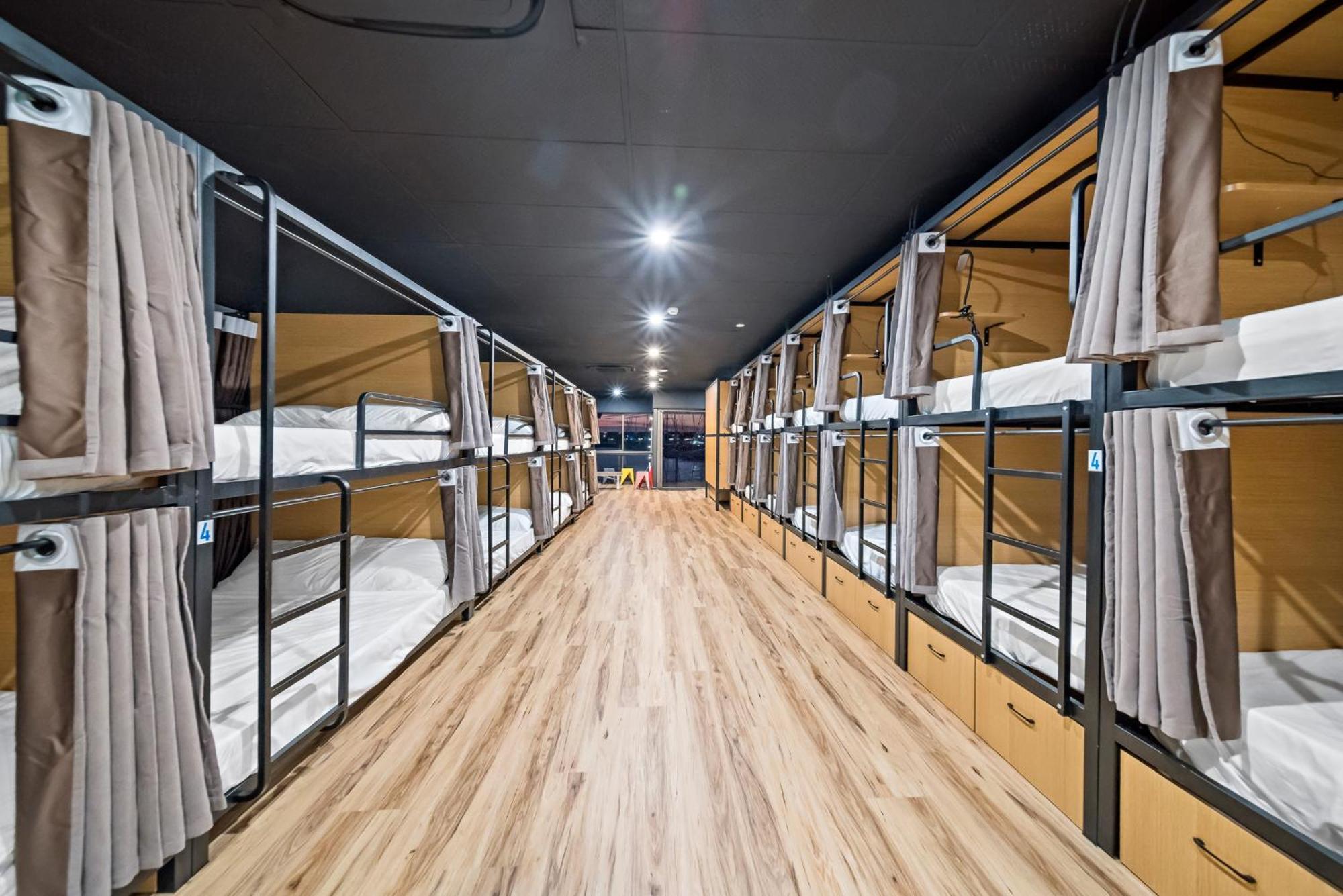 The Pier Pods On The Water- 50M From Townsville Bus Terminal And Ferry Terminal- Passport Id Requried Exteriér fotografie